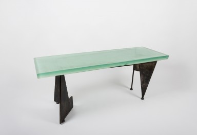 TABLE - Console